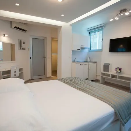 Lovret Flowers Apartment *